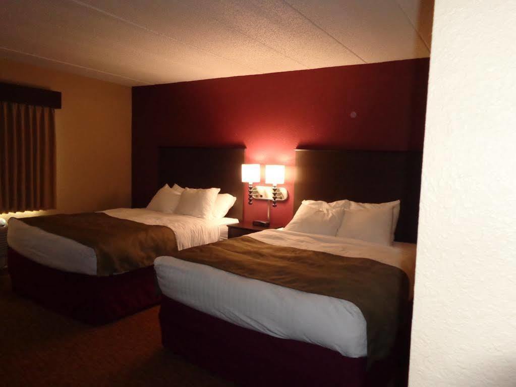 Americinn By Wyndham Osceola Экстерьер фото